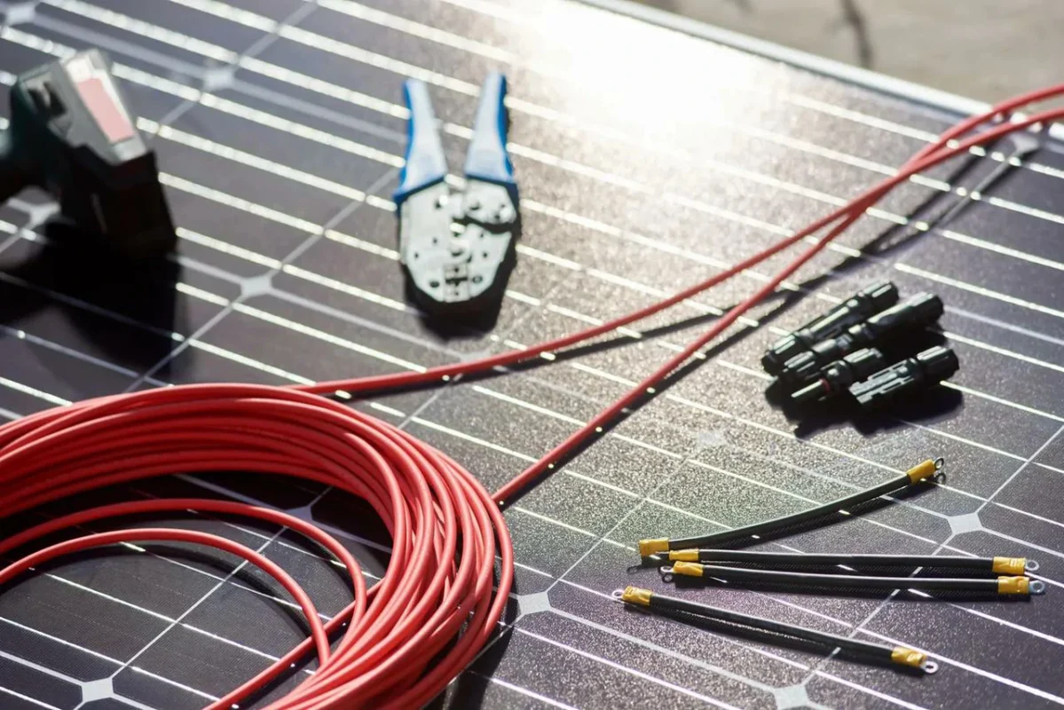 Test isolamento fotovoltaico: misura resistenza stringhe