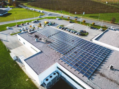 accumulo fotovoltaico per supermercati