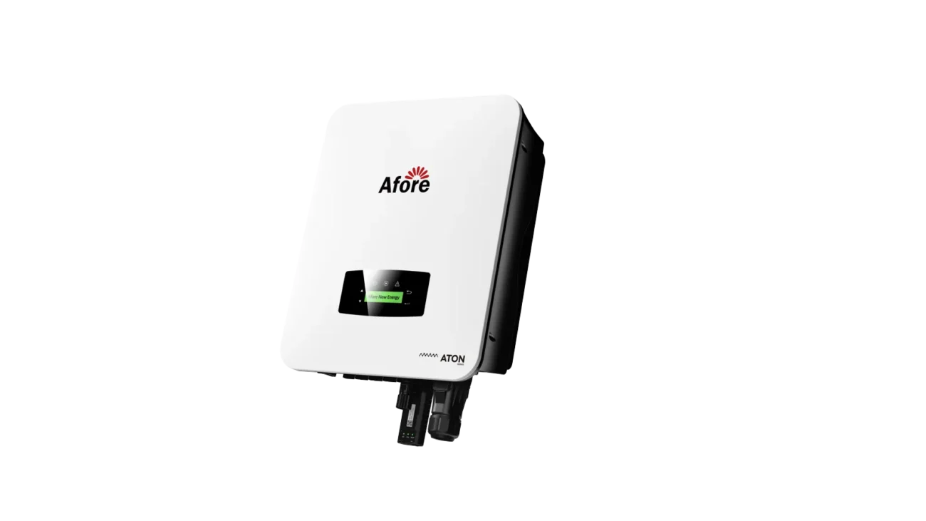 Inverter fotovoltaico monofase Afore con protezione AFCI integrata, vista frontale con display.