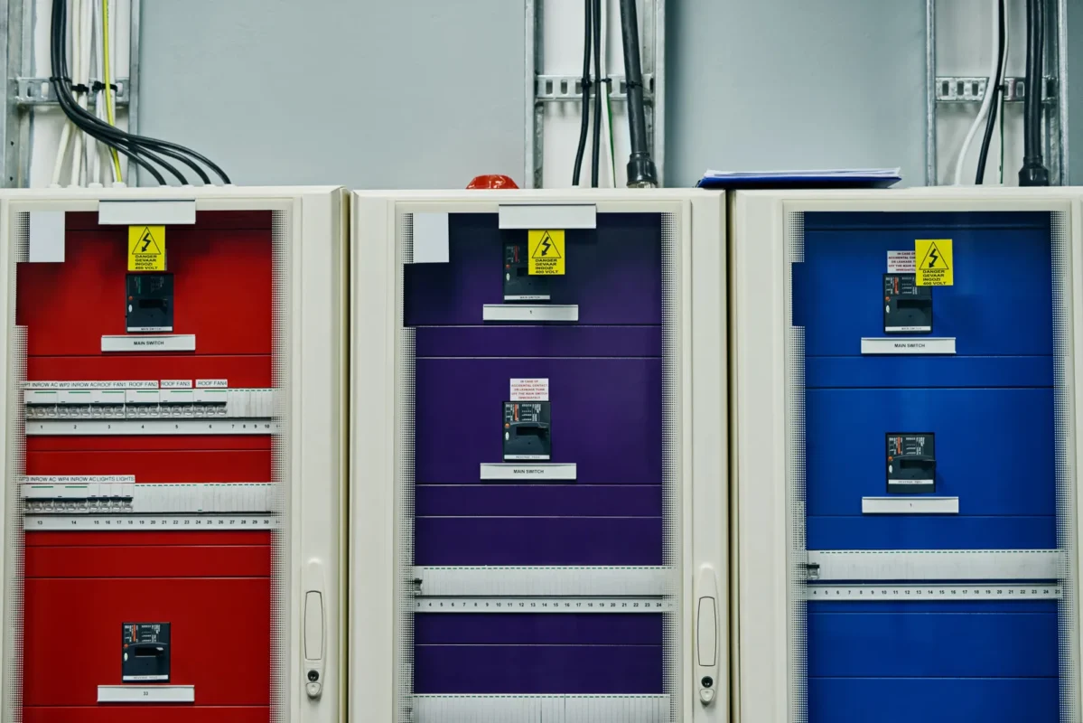 Industrial electrical control panels for commercial off-grid solar inverter installations